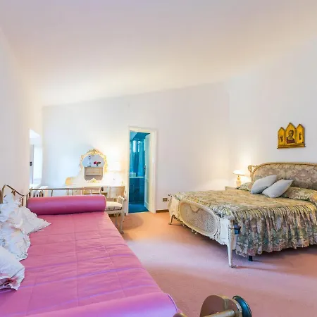La Guardia Vecchia-1 By Interhome