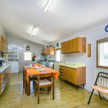 La Guardia Vecchia-1 By Interhome